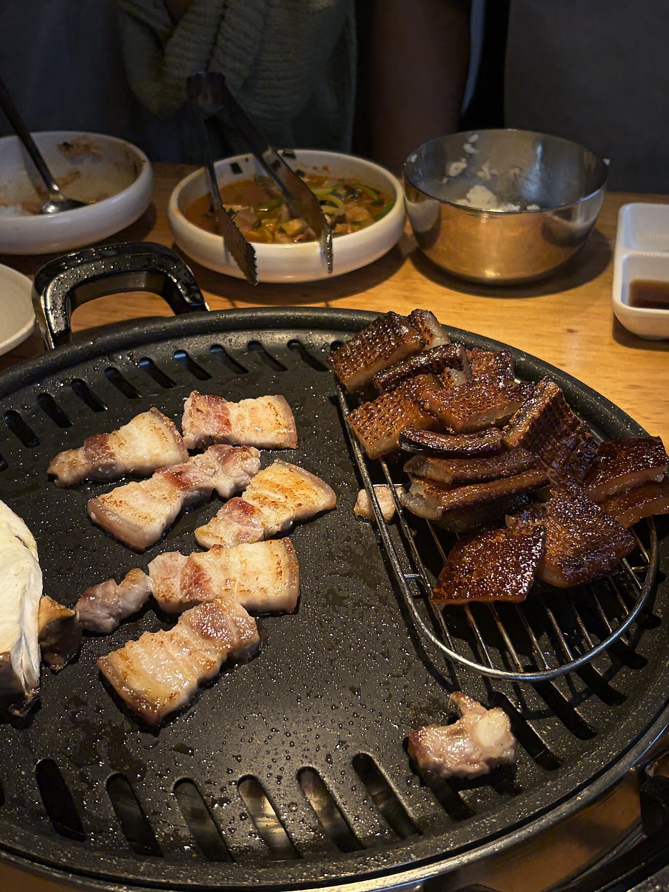 레드버튼 레이어드 홍대점 사진 6
