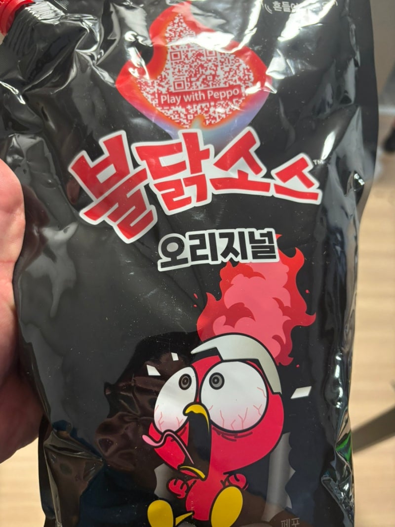 불닭소스 대용량 2kg 내돈내산 후기 (가성비 비교 및 소분 꿀팁)