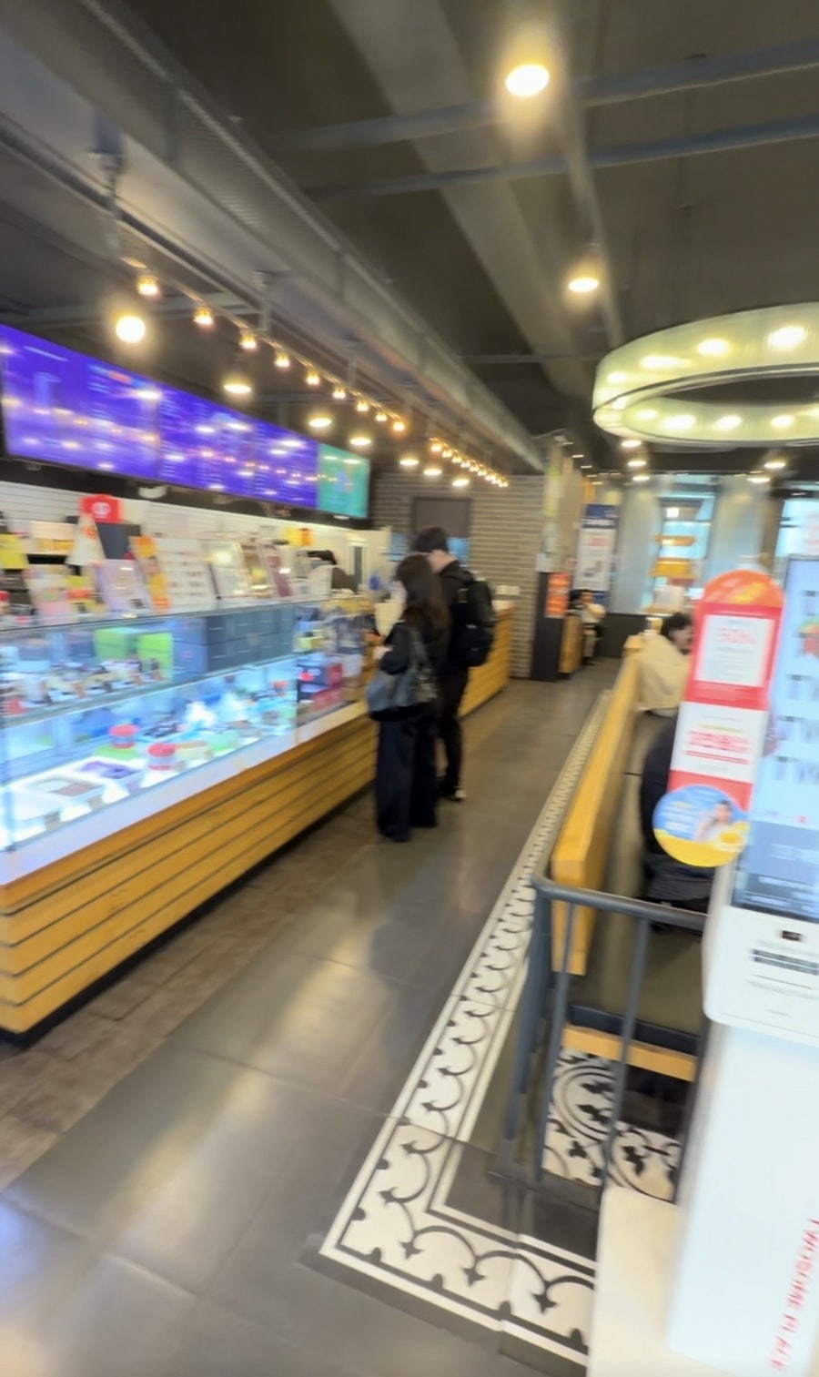 투썸플레이스 평택로데오점 사진 2