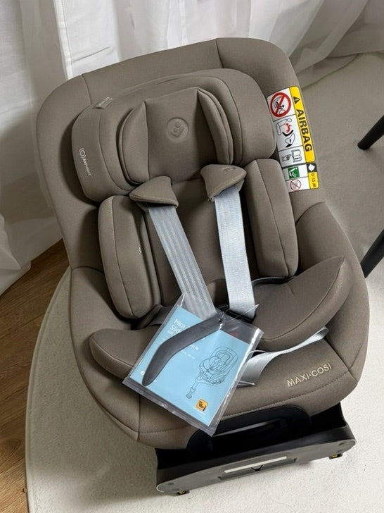 [육아용품]내가 직접 선택한 맥시코시 미카 360 프로 슬라이드텍 초보 맘 취향 저격 카시트 내....