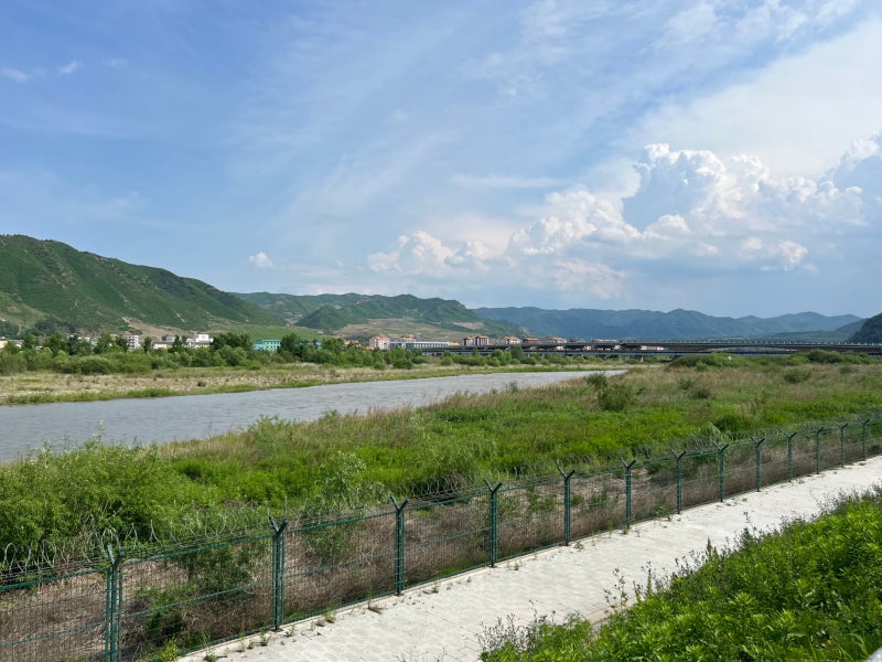 6월 백두산 여행 1일차 ① 부산출발 백두산 패키지 김해국제공항 연길 도문 두만강 강변공원