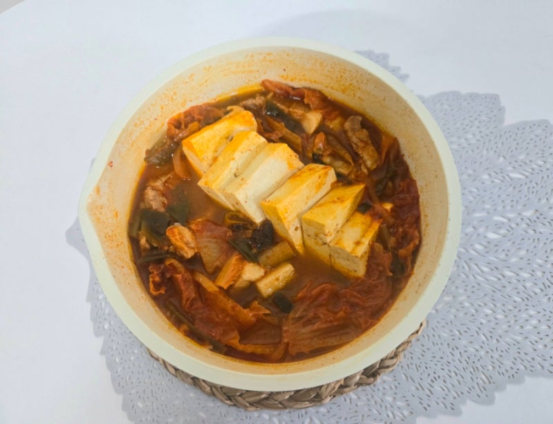 간단 돼지고기 김치찌개 레시피 끓이는법