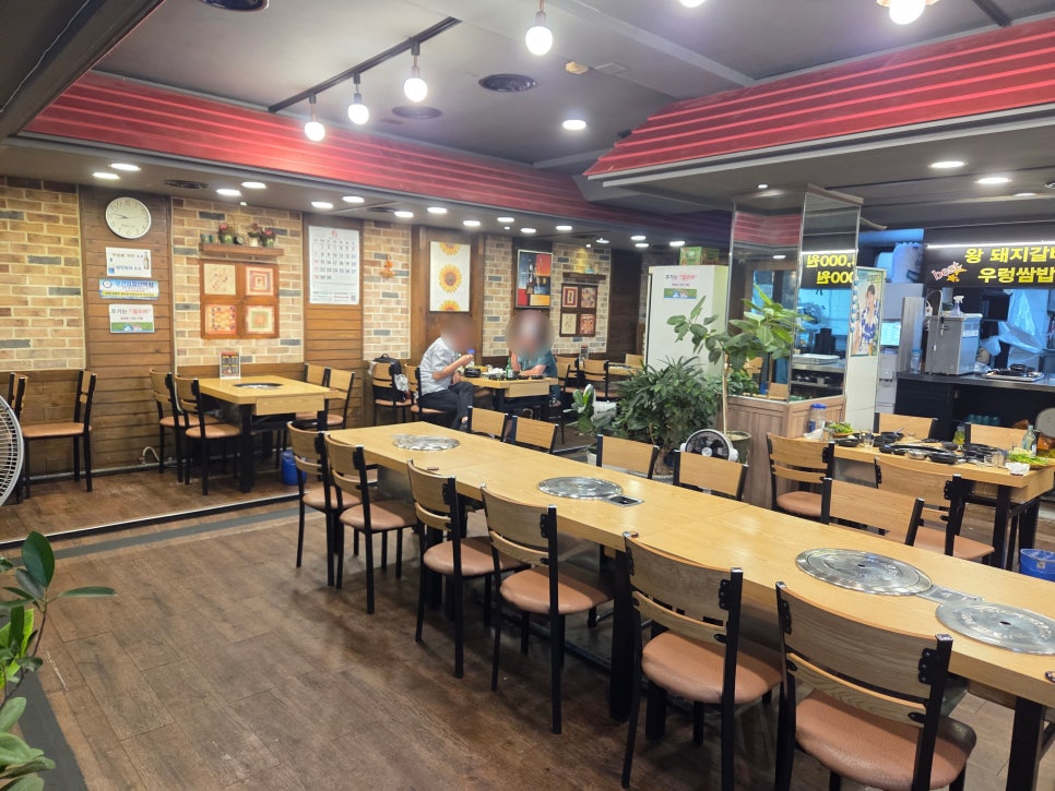 현주네숯불갈비&우렁이쌈밥 사진 4