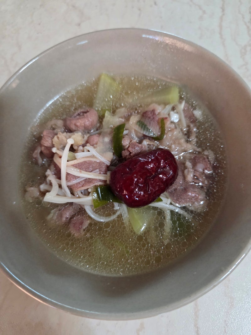 우삼겹 갈비탕 끓이는 법 우삼겹요리 너무 맛있어서 깜놀~