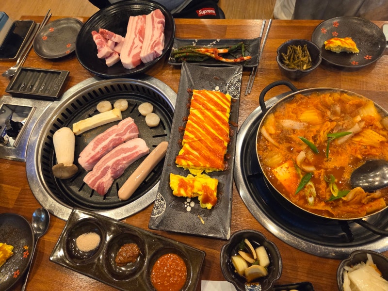 [천안 두정동 맛집] 육즙 팡팡 터지는 '장군꼬들살전문점 천안두정동 본점' 솔직후기 (밥, 누....