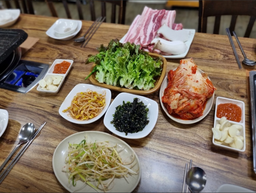 죽여주는쌩고기 통김치찌개 사진 3