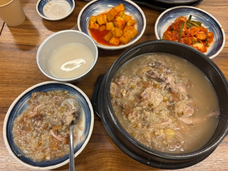 홍대 맛집 [이화 누룽지 삼계탕] 서교동 막걸리 무한리필 가능한 곳