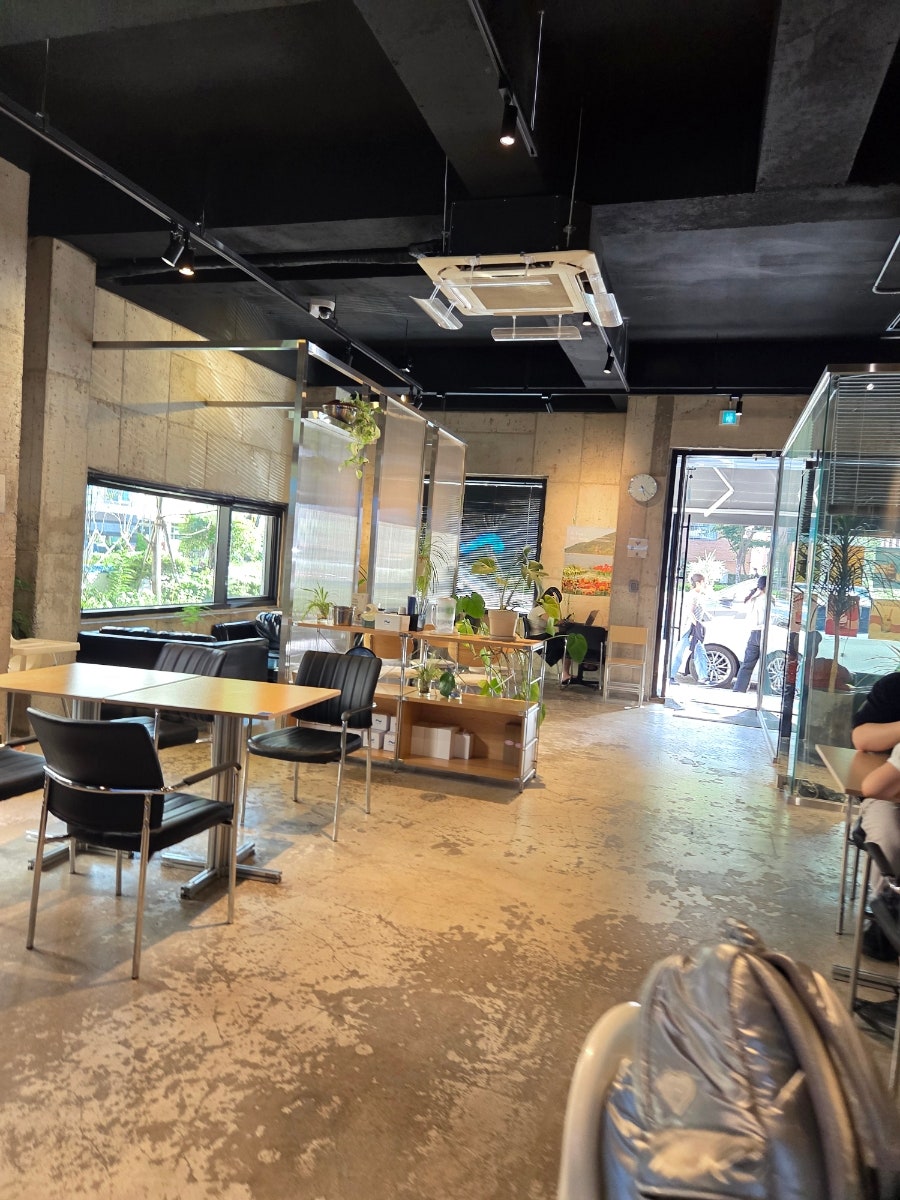 롤링커피 달동본점 사진 6