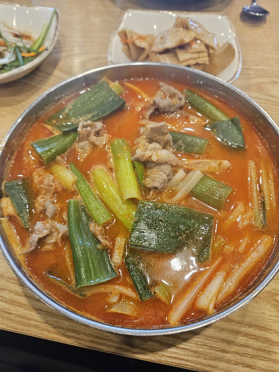 육대장 신영통삼성반도체점 사진 1