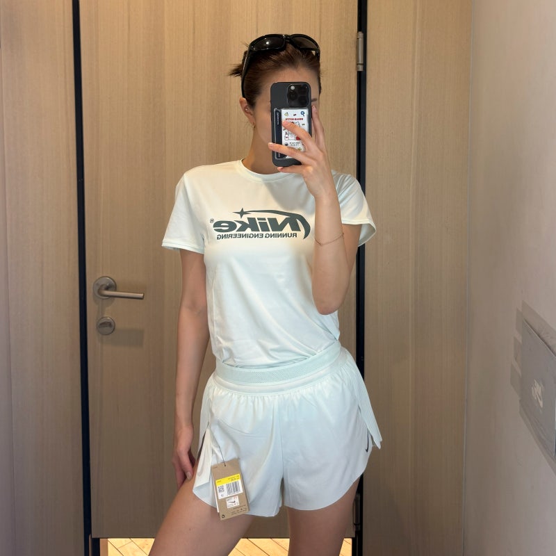 나이키 신상 러닝복 입어보기 : 나이키 스위프트 여성 드라이 핏 러닝 탑, 쇼츠