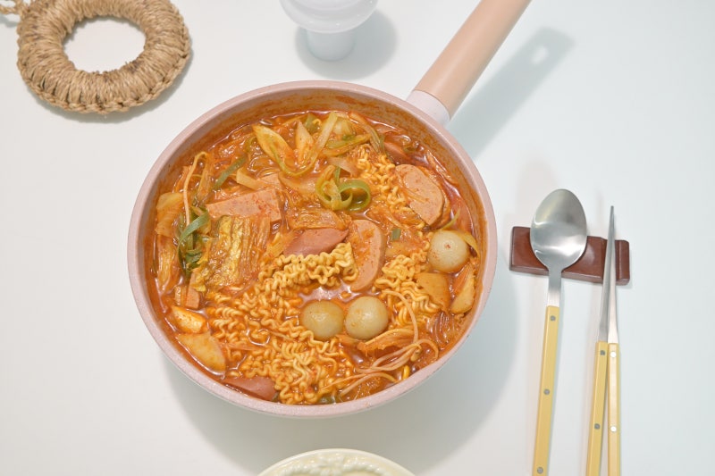 부대찌개밀키트 추천 부대찌개택배로 집에서 즐긴 오뎅식당 의정부식 부대찌개