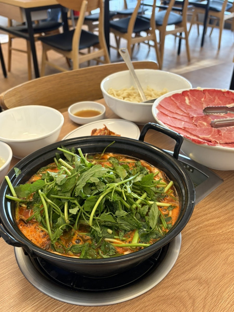 방이샤브샤브칼국수 종암동점 사진 1