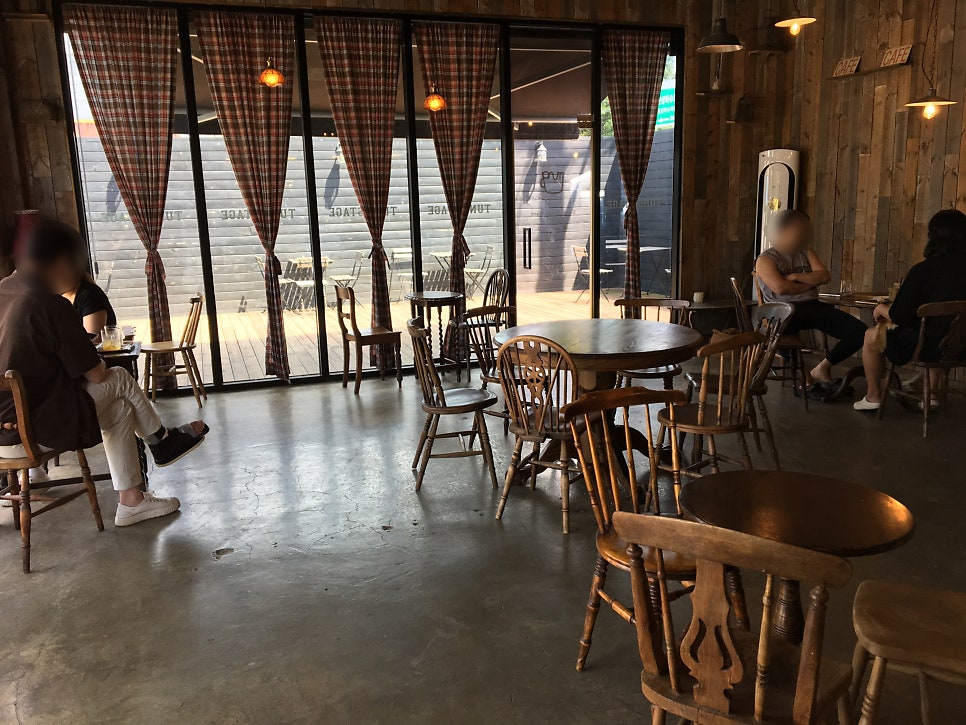 텅 사진 2