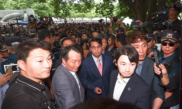 27일 만에 열린 잠실 개표소…<b>국조특위</b> "CCTV 부실" 확인... 