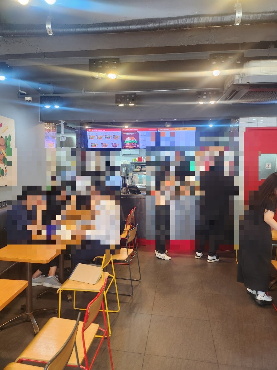 롯데리아 용산서계점 사진 4