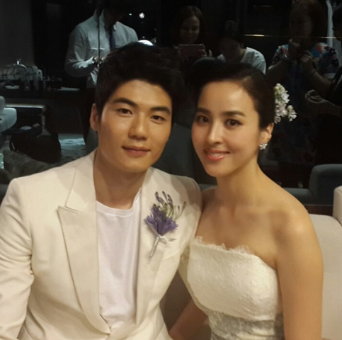 한혜진♥기성용, 결혼 13주년 맞아 주말부부 일상 최초 공개…딸 시온이까지 담긴 유튜브 티....