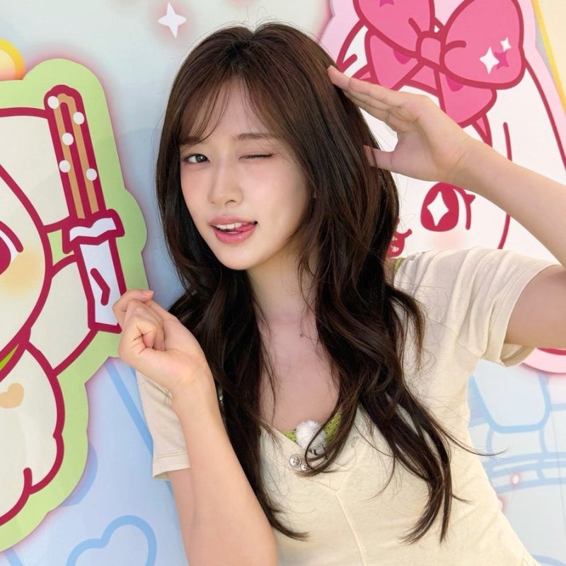 [Hairstyle] IVE An Yujin's Long Layered Cuts Collection - Innocent S-Curl Perm Waves!