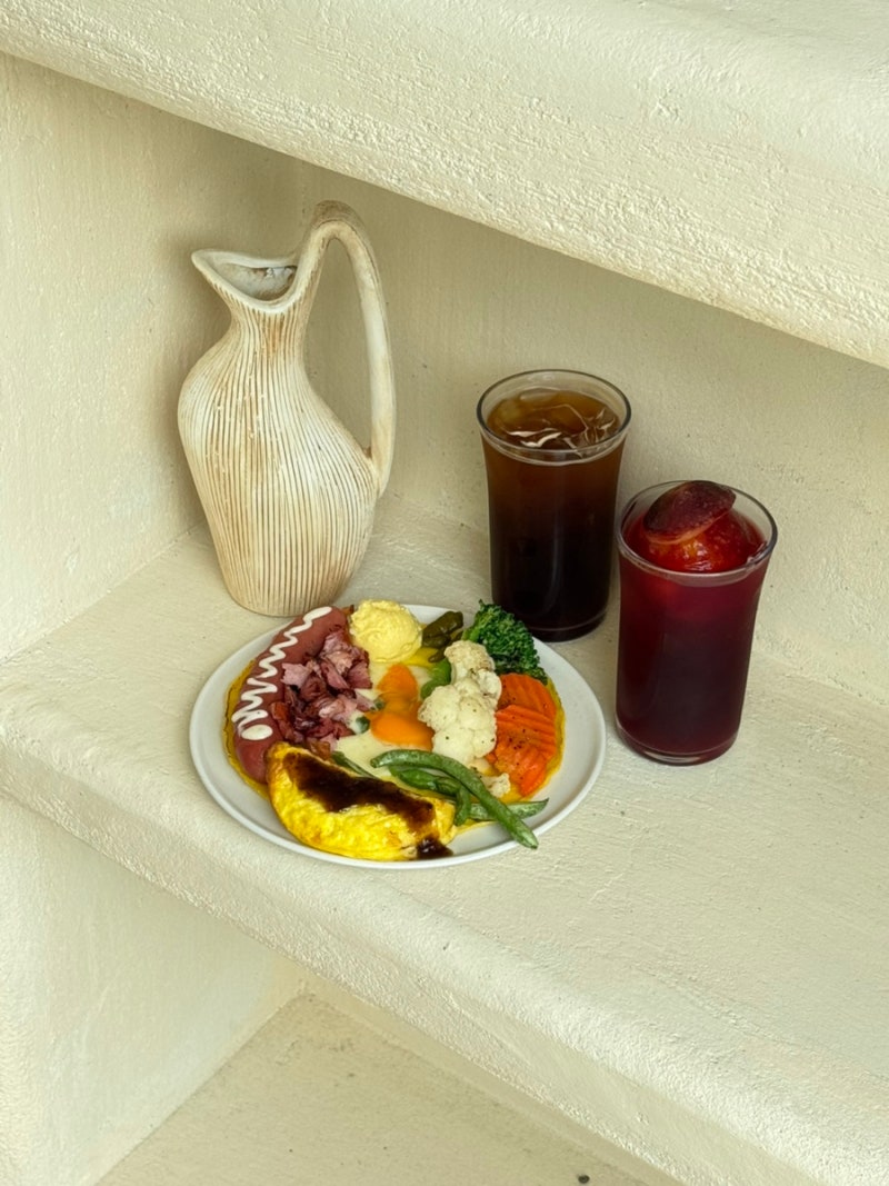 부산 신상카페 우암동 브런치 맛집, 달숲의 변신 ‘머믄달’