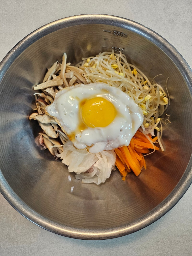 찜기 비빔밥 레시피 기름 없이 건강하게 즐기는 한 그릇 집밥