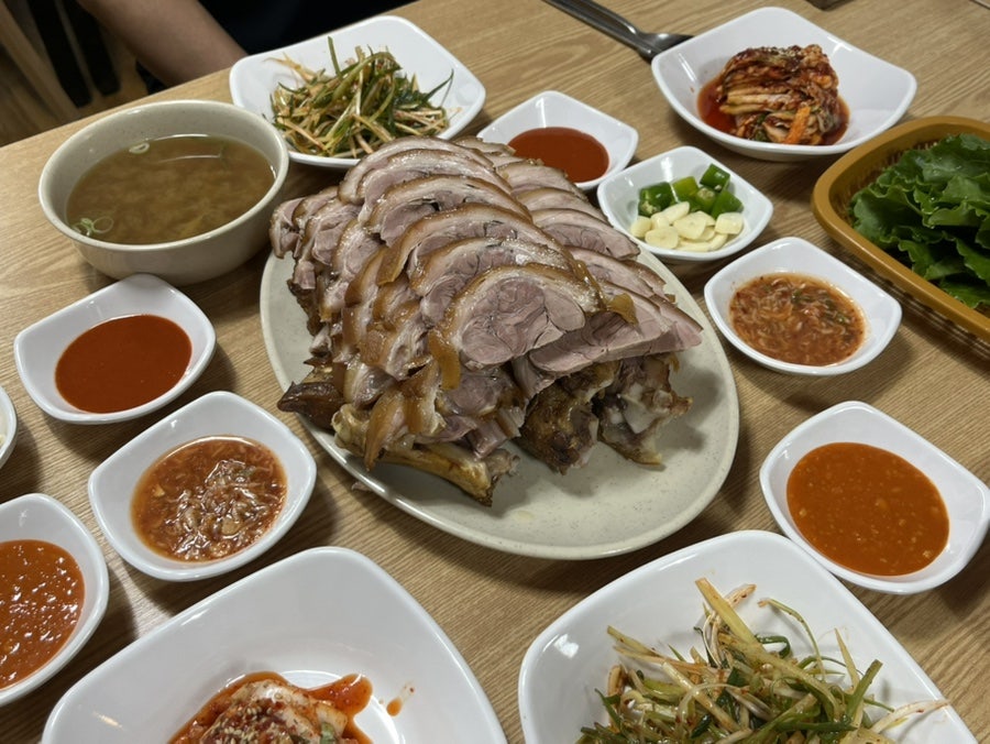 고향왕족발보쌈 사진 6