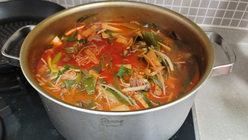냉장고에 파가 많아서 오랜만에 육개장을 끓였어요 (편스토랑 류수영 육개장 레시피)