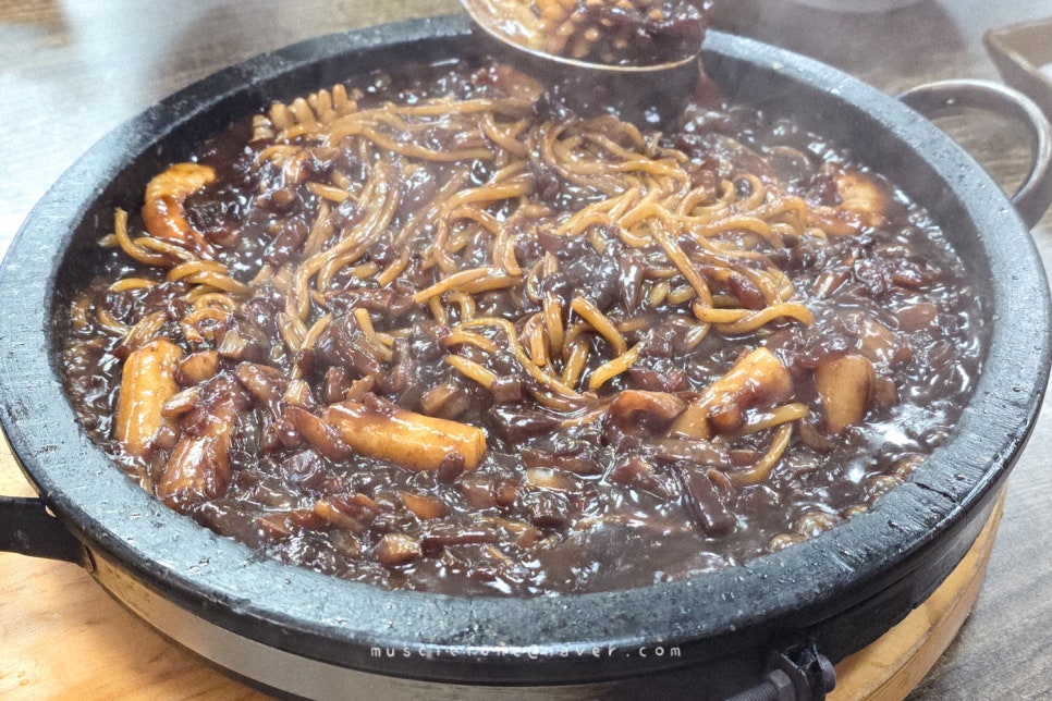 황금룡 사진 2