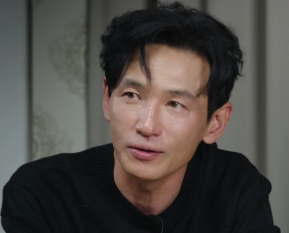 갑자기 너무 잘생겨져서 놀라운 55세 황정민 리즈 근황 + 비율