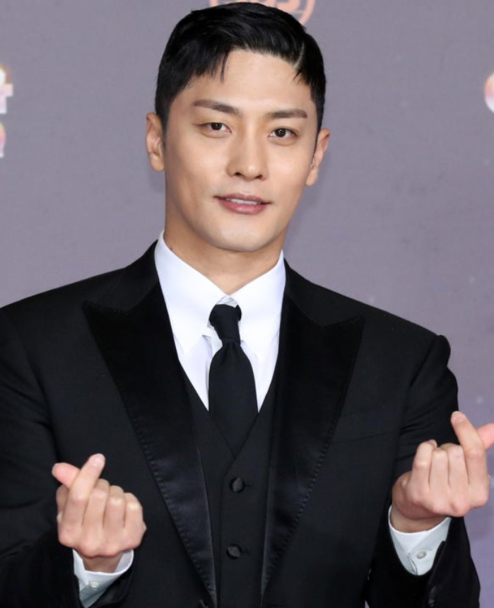 배우 성훈, 3년 만에 로맨스 복귀! 새 드라마 보스의 노골적 취향남주 발탁