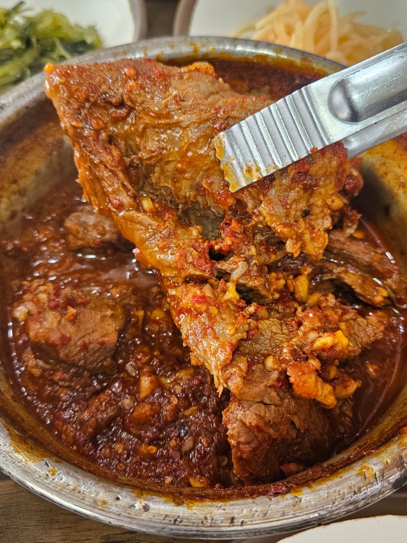 [대구 동인동 찜갈비 맛집] 우당탕탕 대구 동인동 마늘 듬뿍 매운 찜갈비 현지인 추천 향토음....