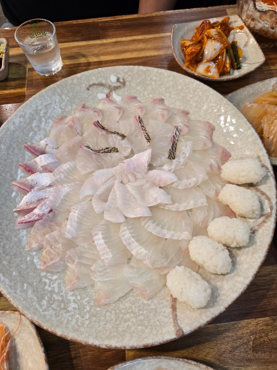 청조횟집 사진 2
