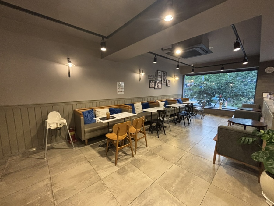 파리바게뜨 안양덕천초교점 사진 4