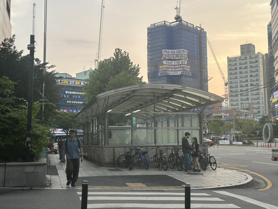 라라코스트 철산점 사진 4