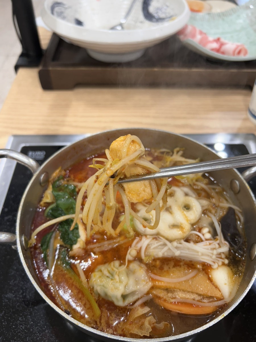 청담동샤브 천안펜타포트점 사진 6