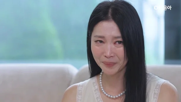 <b>오윤아 재혼</b>, 전<b>남편</b>과 헤어지고 11년만에 예비신랑 선택한... 