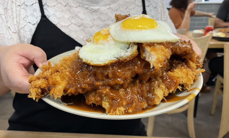 [경동시장 청년몰 맛집] 압도적인 양, 가성비 돈까스 맛집 ‘육작’