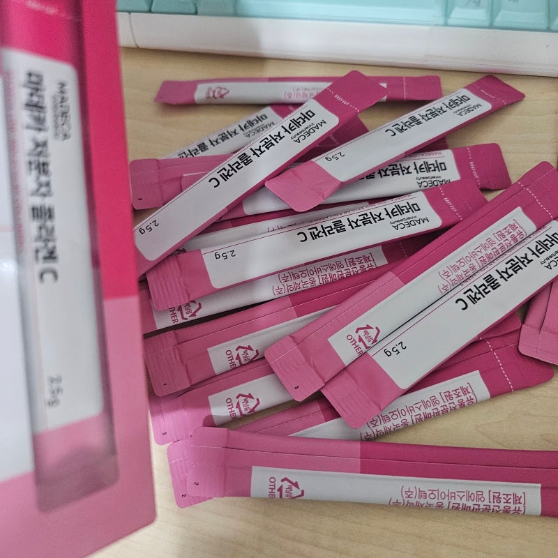 다이소 콜라겐 추천 동국제약 마데카 저분자 콜라겐C 더마스틱 대웅제약