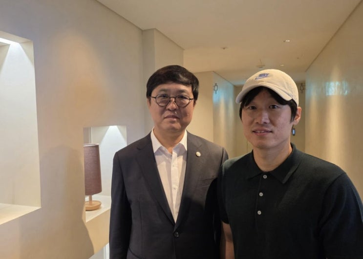 박지성·이영표·박주호 뭉쳤다…최휘영 장관과 '<b>K-축구 혁신위</b>... 