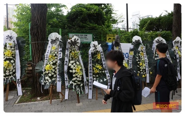 이병태 5·18 성역 발언 논란, <b>배재고 야구부 징계</b>가 던진 더... 