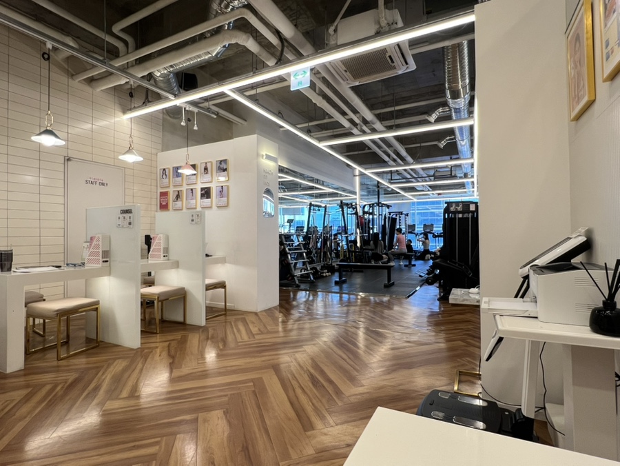 휘트니스피플우먼 홍대점 사진 5