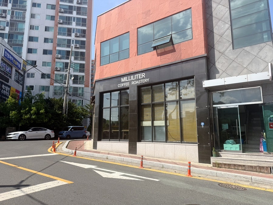 밀리리터커피로스터리 본점 사진 2