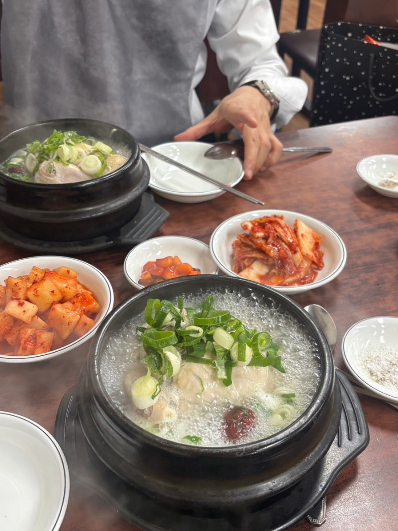 장수한방삼계탕 | 복날 광화문 삼계탕집은 여기로!