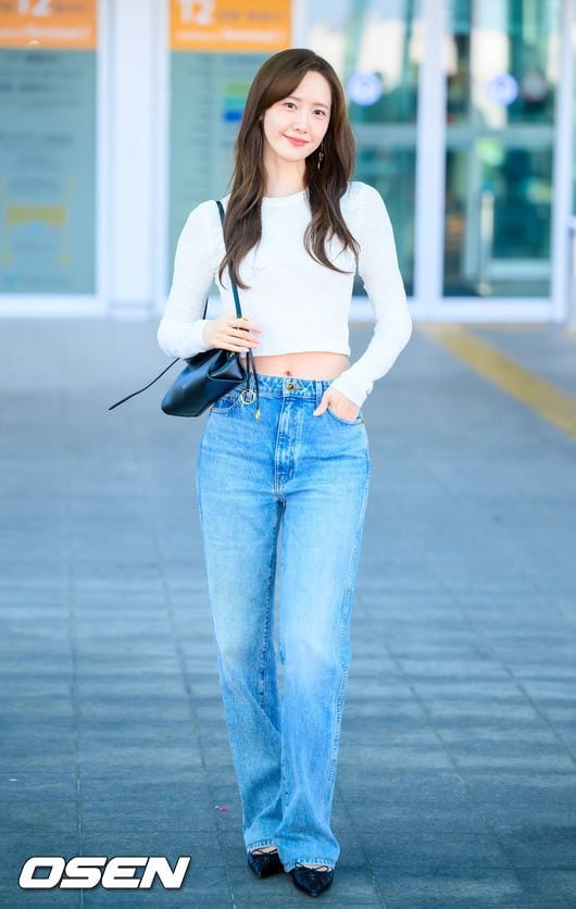 "곧 40대 맞아?" 뱃살 하나 없네.. 윤아 공항패션 착장 정보까지 총정리