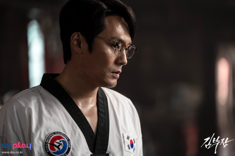 최대훈 프로필 출연작 정리: "그 검사가 이 사람?", 전작마다 인생 캐릭터 경신했던 반전 매력