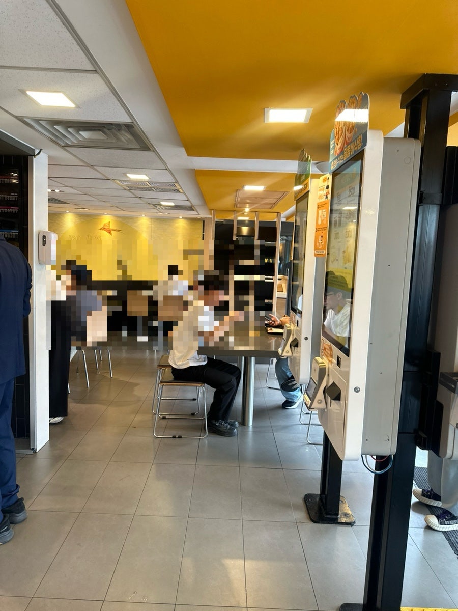 맥도날드 석촌역점 사진 5