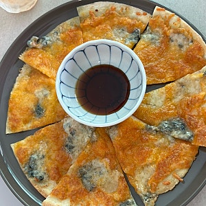 간단하고 맛있는 또띠아 고르곤졸라피자 만들기!