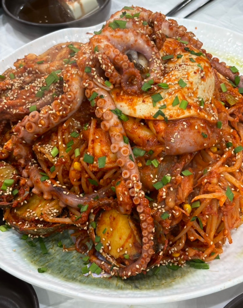 서울 은평구 연신내 해물찜 맛집 , 배터지게 먹은 푸짐한 해물찜 후기