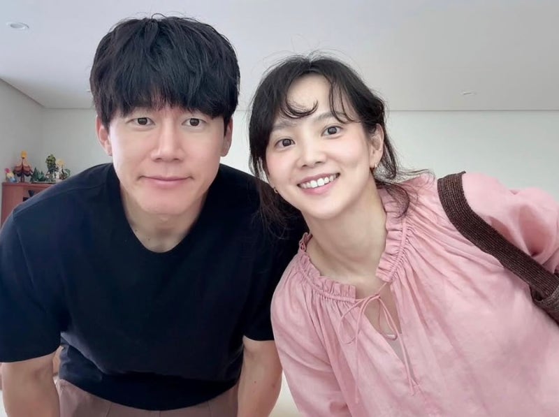 윤승아 프로필, 김무열 곁을 지킨 배우이자 감각적인 라이프스타일 아이콘