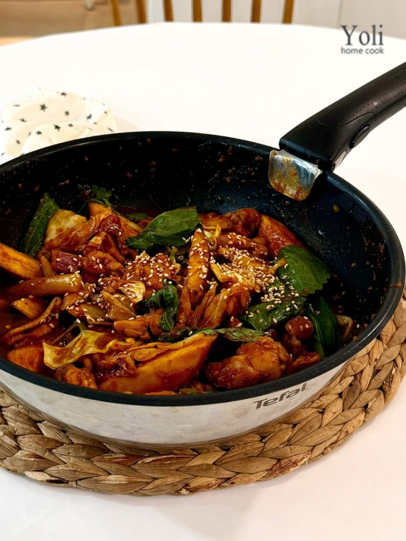 닭갈비 레시피 오늘 저녁메뉴 추천 닭다리살요리 춘천 닭갈비양념장