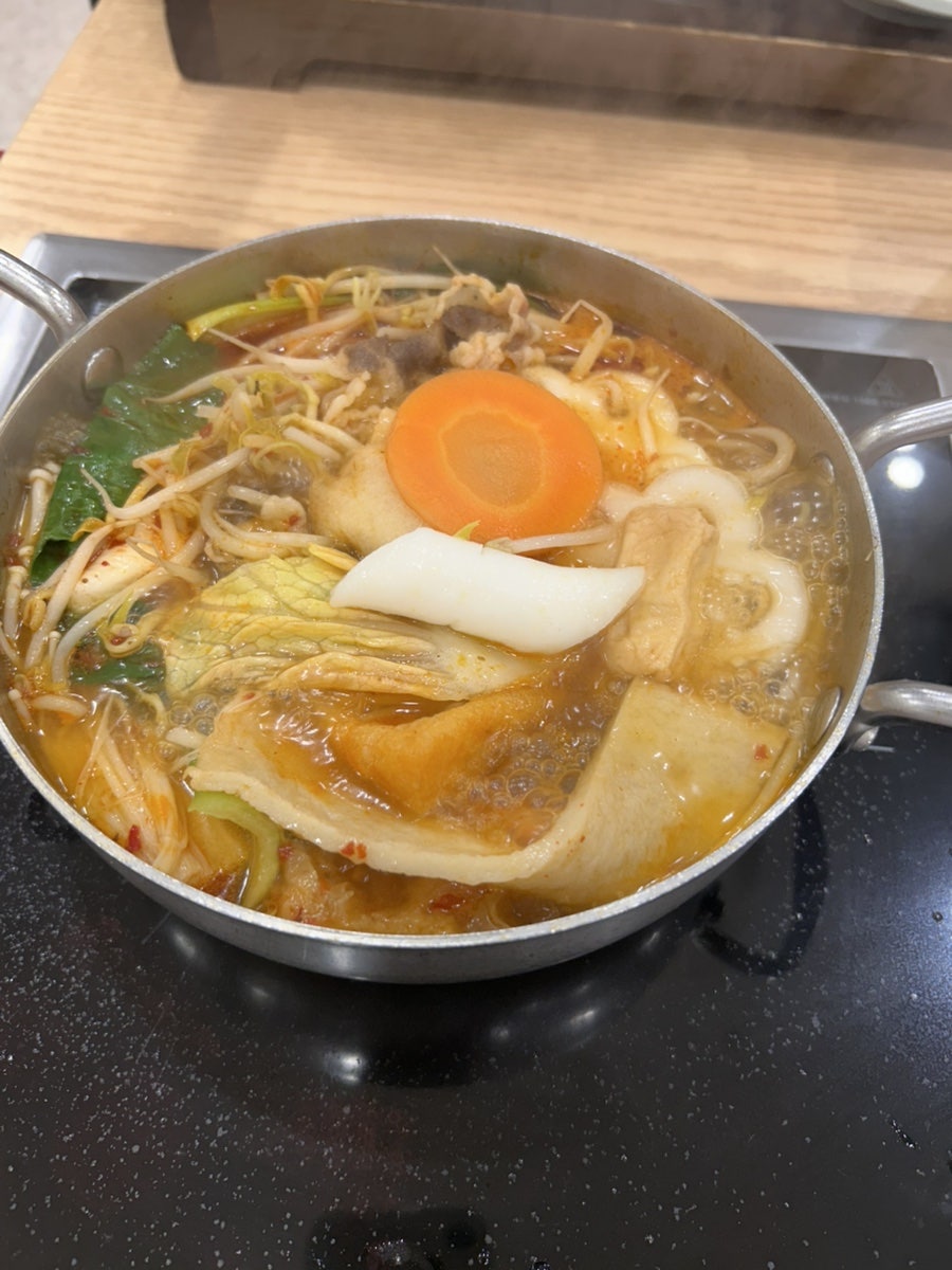 청담동샤브 천안펜타포트점 사진 1