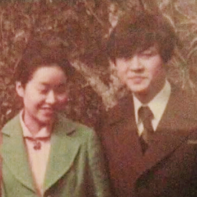 "서울대 의사 전남편과의 파경" 8살 연하 무명 배우와의 재혼한 서울대 출신 여배우.jpg
